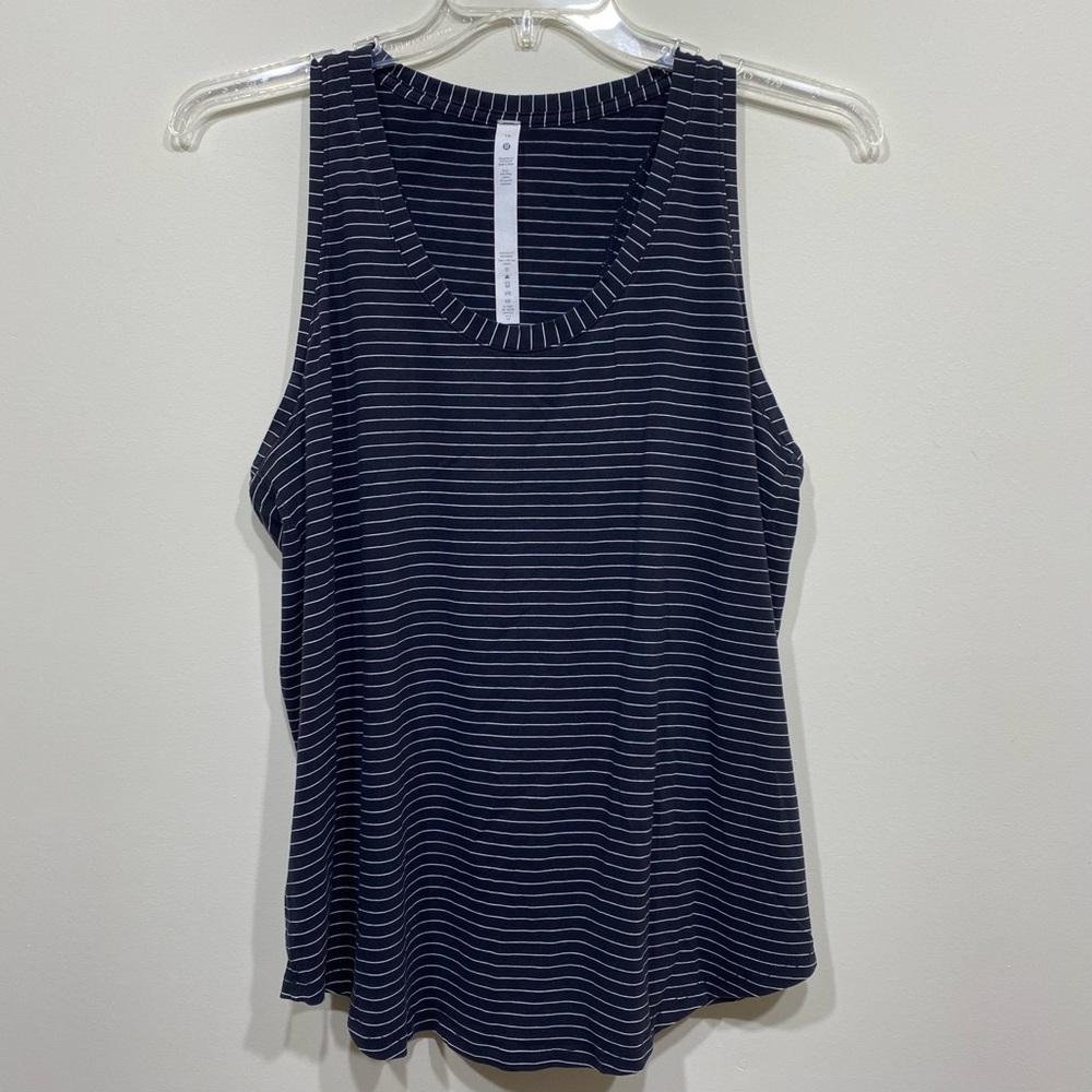 Lululemon Tank Top Womens Size 16 Black Synchronize Stripe Love Athleisure Flowy